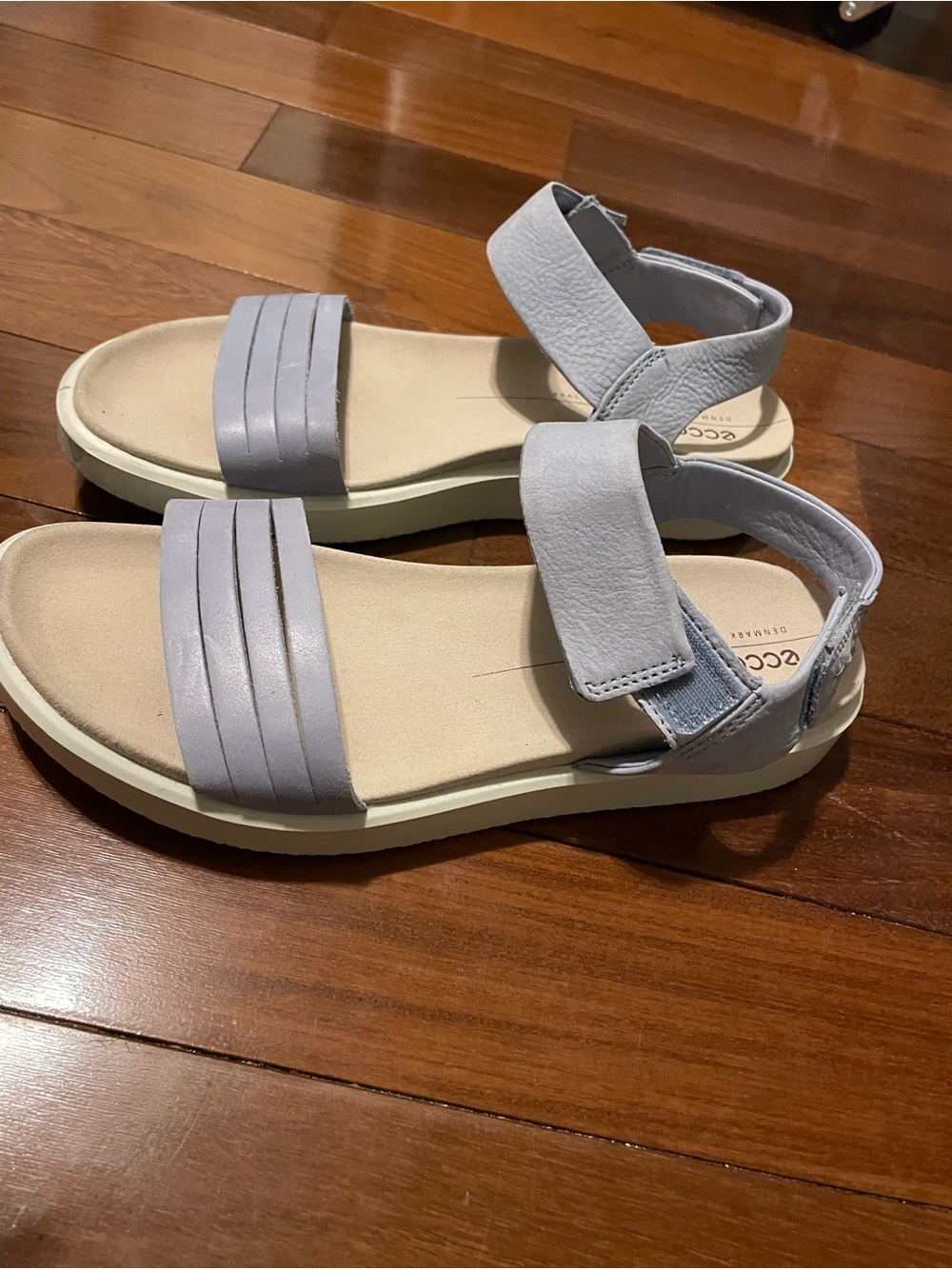 Ecco Flowt Leather Sandal, size 8